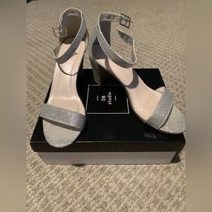 David’s Bridal silver dress shoes 7.5 only worn once